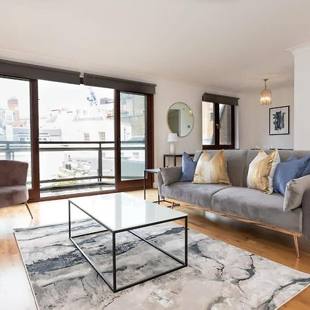 Spacious 1 Bed Mayfair Apartment With Balcony Londen Buitenkant foto